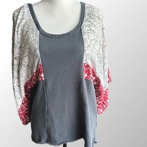 FREE PEOPLE Red & Gray Sweatshirt/Patchwork w/Bell Sleeves top in size Large